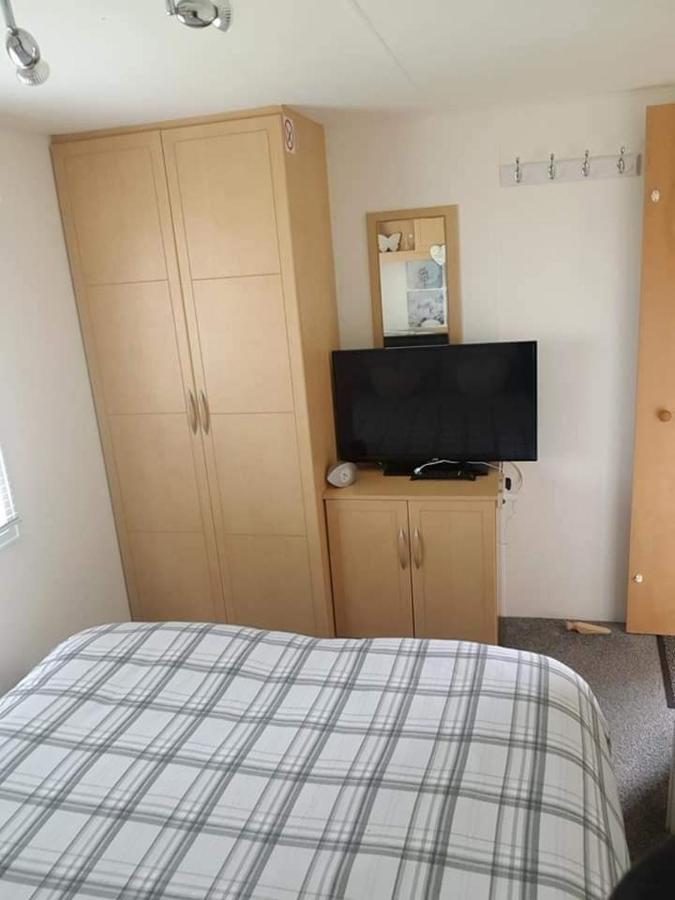 I 10 Caravan 4 Berth Chase Caravan Park Инголдмелс Экстерьер фото
